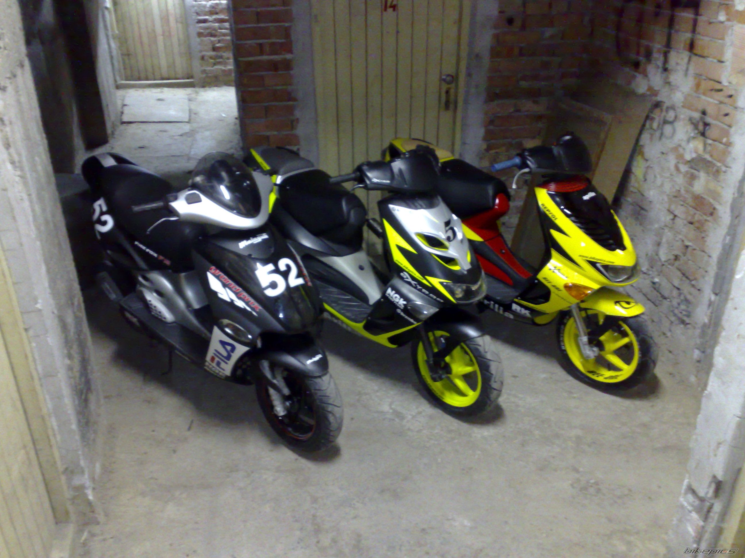 1999 MALAGUTI FIREFOX 50 F15 | Picture 1081829 motorcycle photo