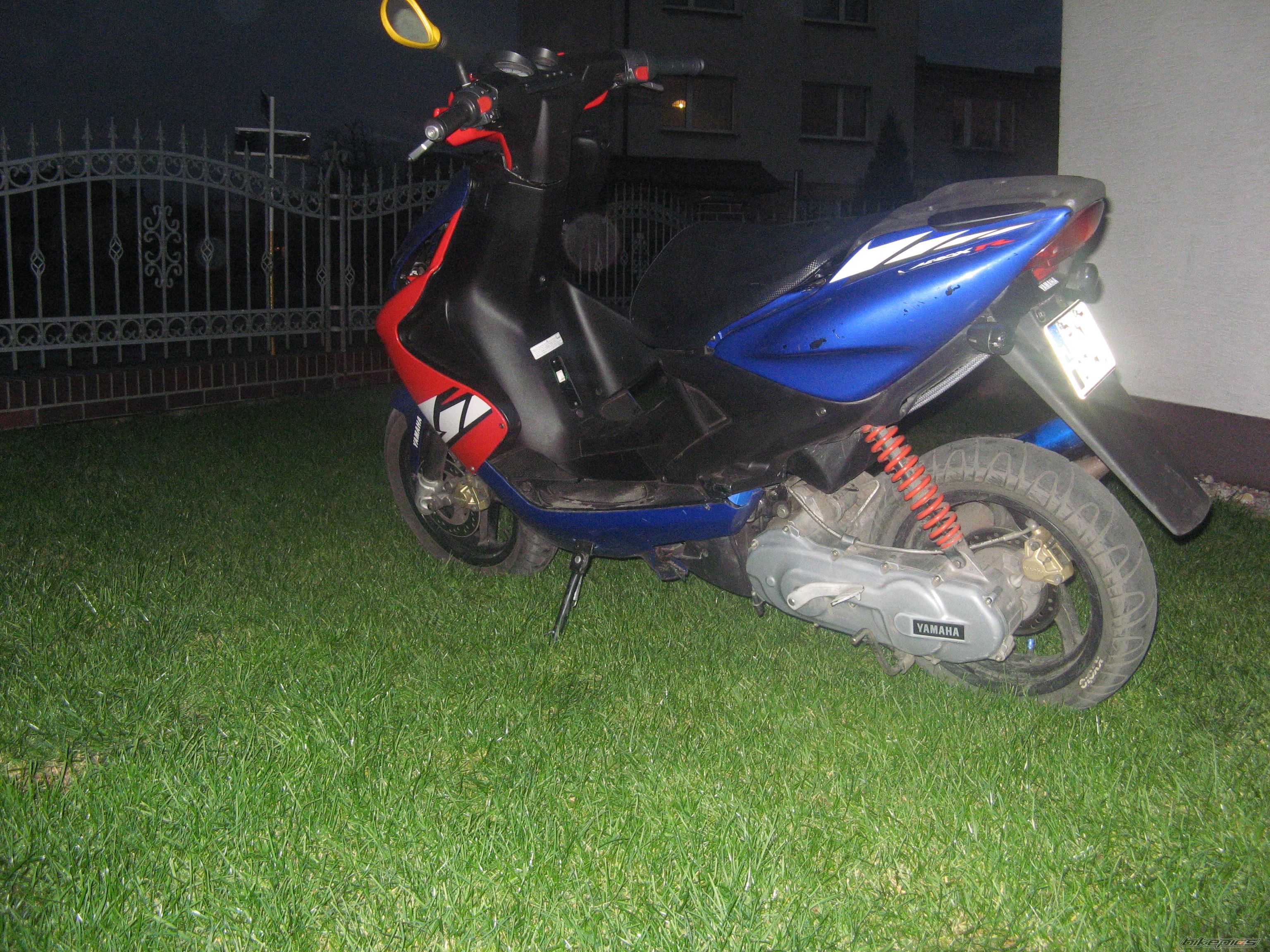 2004 YAMAHA AEROX 50 | Picture 1081830 motorcycle photo