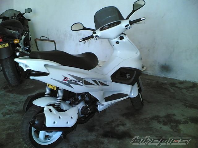 2004 GILERA RUNNER 200 VXR | Picture 1083293 motorcycle photo