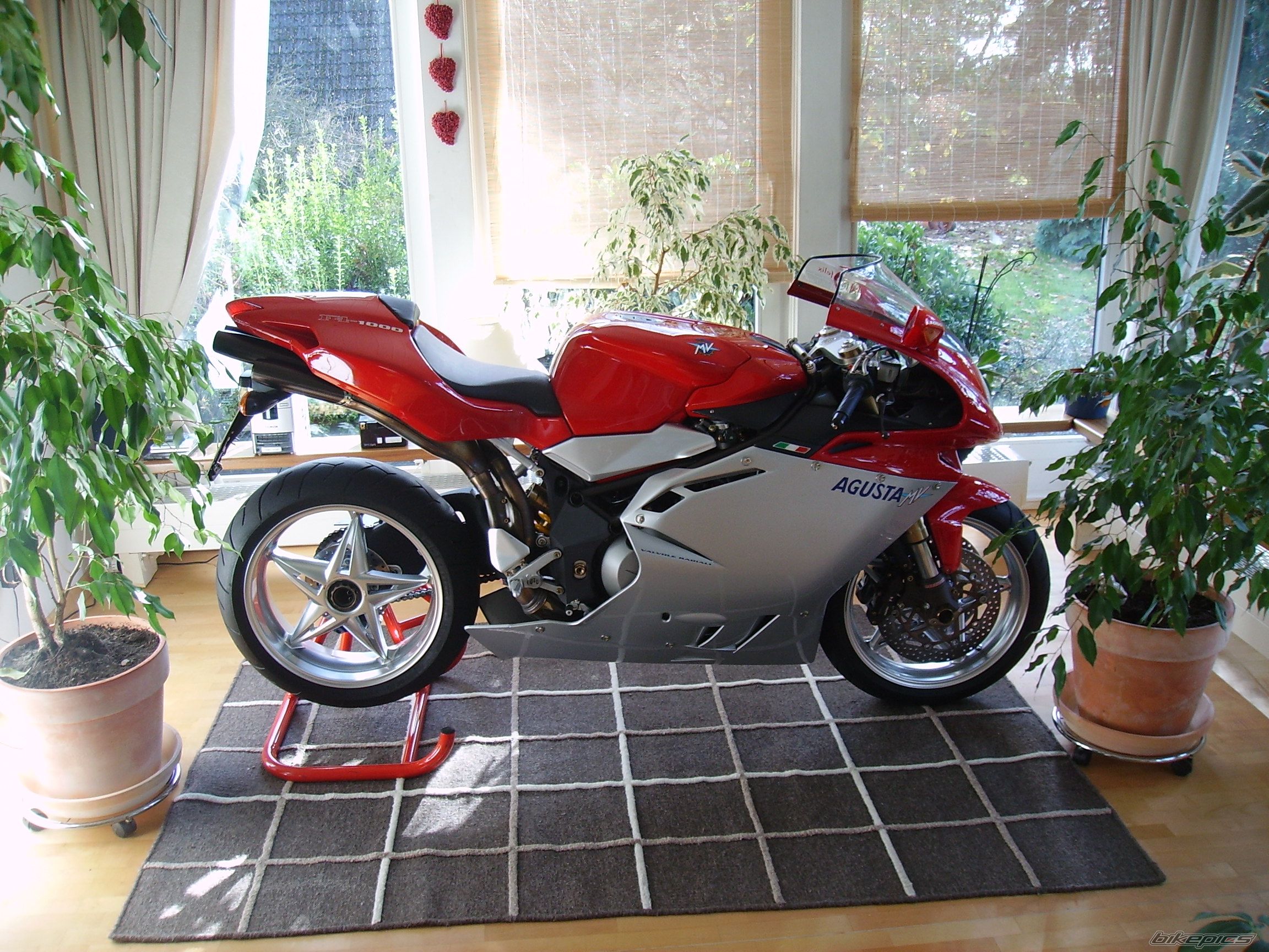 2005 MV AGUSTA F4 S | Picture 1083811 motorcycle photo