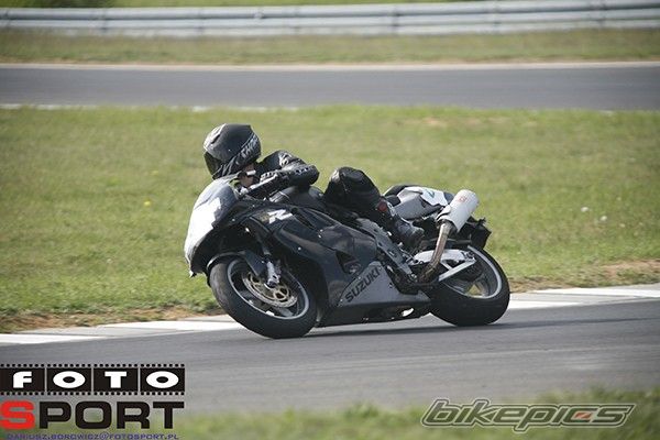 1999 SUZUKI TL1000R | Picture 1088186 motorcycle photo