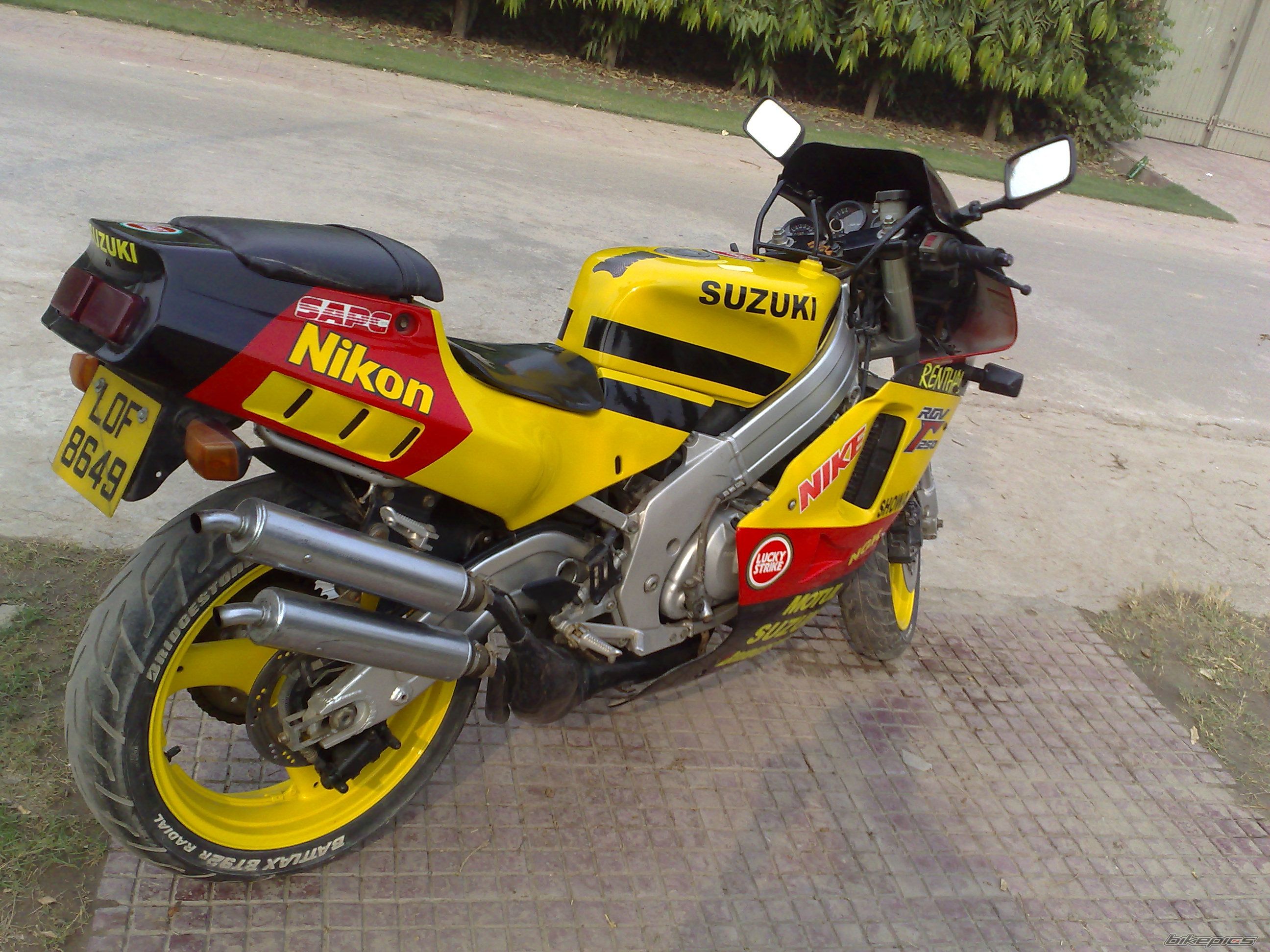 1991 SUZUKI RGV 250 | Picture 1088246 motorcycle photo