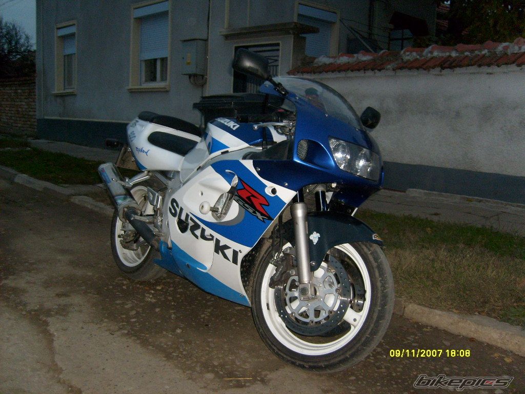 1999 SUZUKI GSX R 600 | Picture 1088466 motorcycle photo