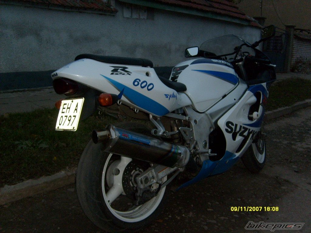 1999 SUZUKI GSX R 600 | Picture 1088467 motorcycle photo