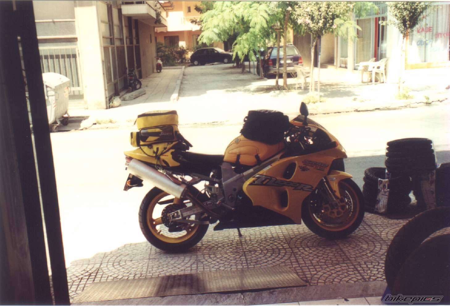 1999 SUZUKI TL1000R | Picture 10892 motorcycle photo