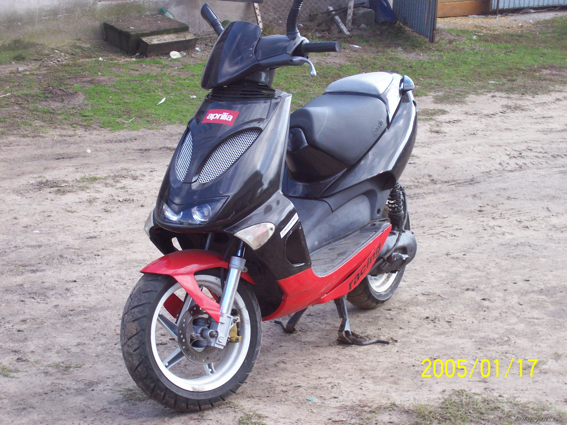 1998 APRILIA SR RACING 50 | Picture 1090011 motorcycle photo