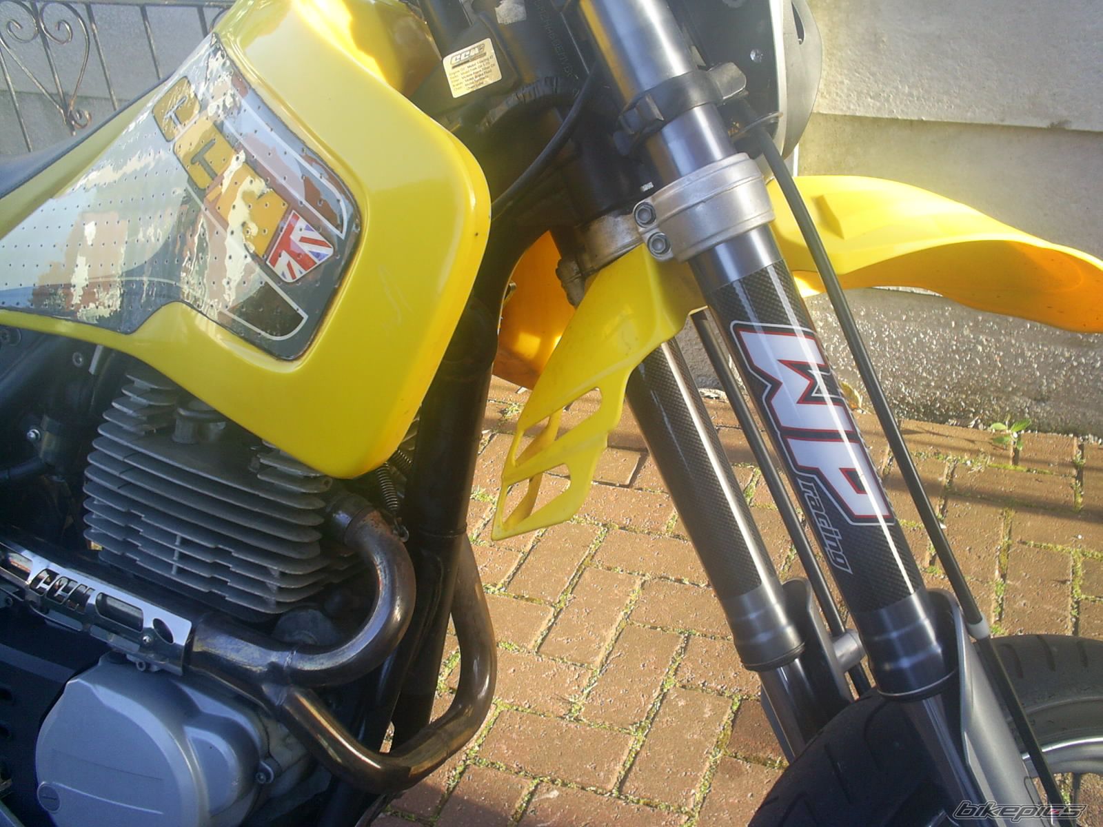 2001 CCM 640E | Picture 1091398 motorcycle photo
