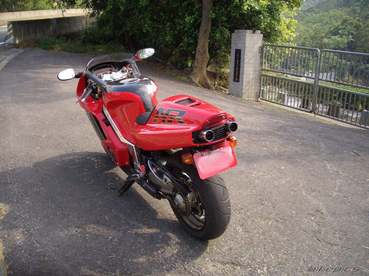 1994 HONDA NR 750 | Picture 1091741 motorcycle photo