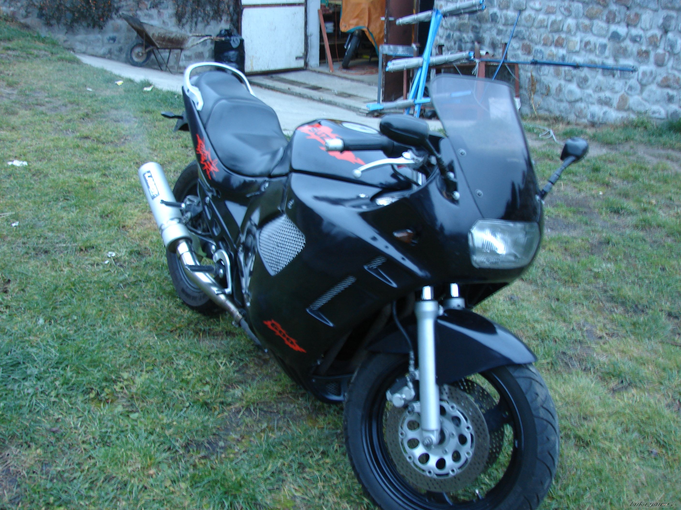 1991 SUZUKI GSX 600 | Picture 1092328 motorcycle photo