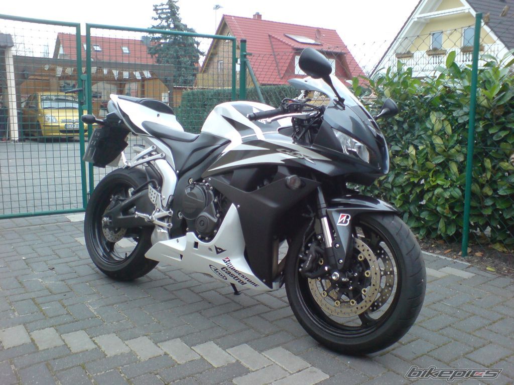 2007 HONDA CBR 600 RR | Picture 1094640 motorcycle photo