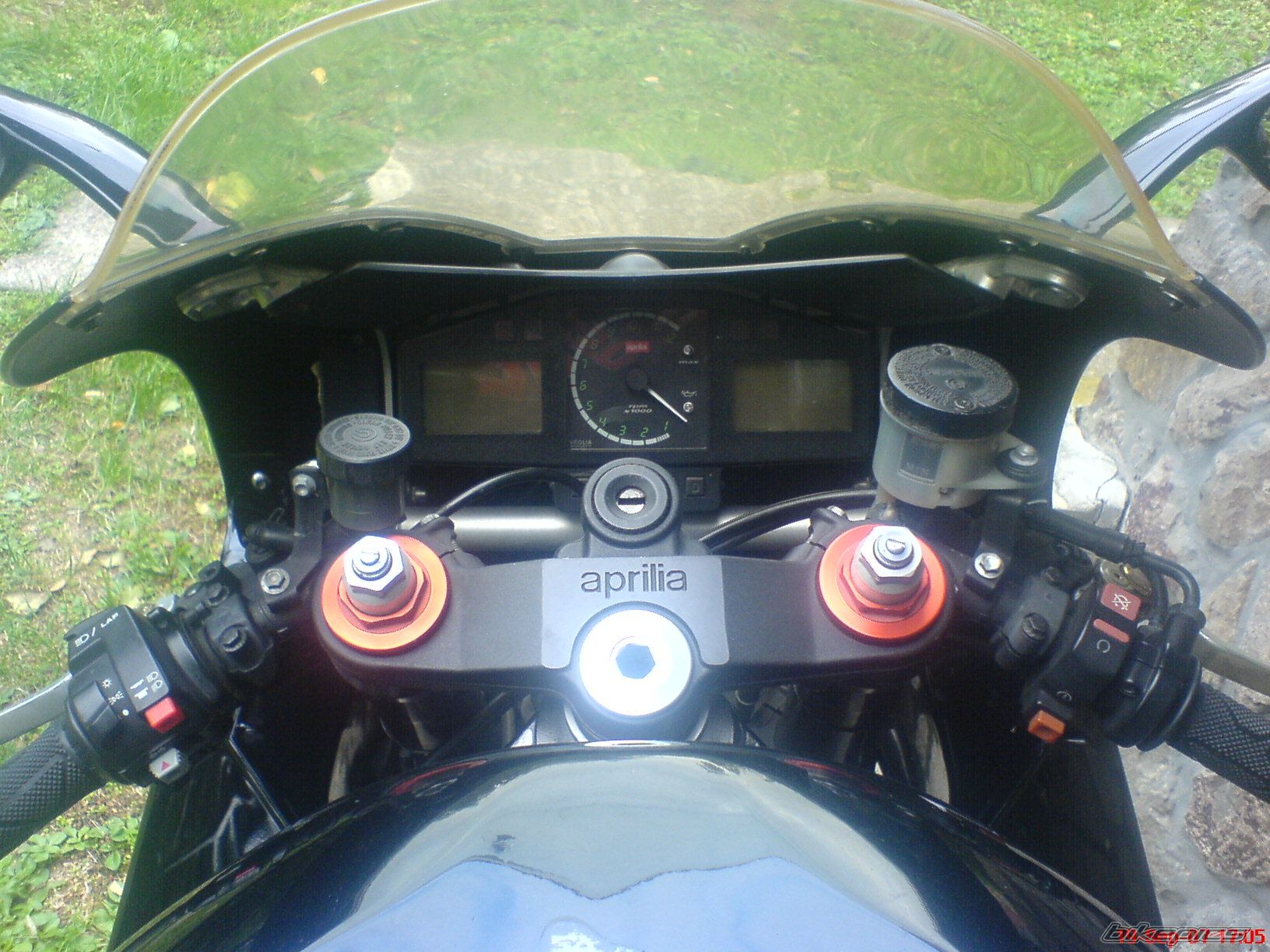 2002 APRILIA RSV MILLE FACTORY | Picture 1097704 motorcycle photo