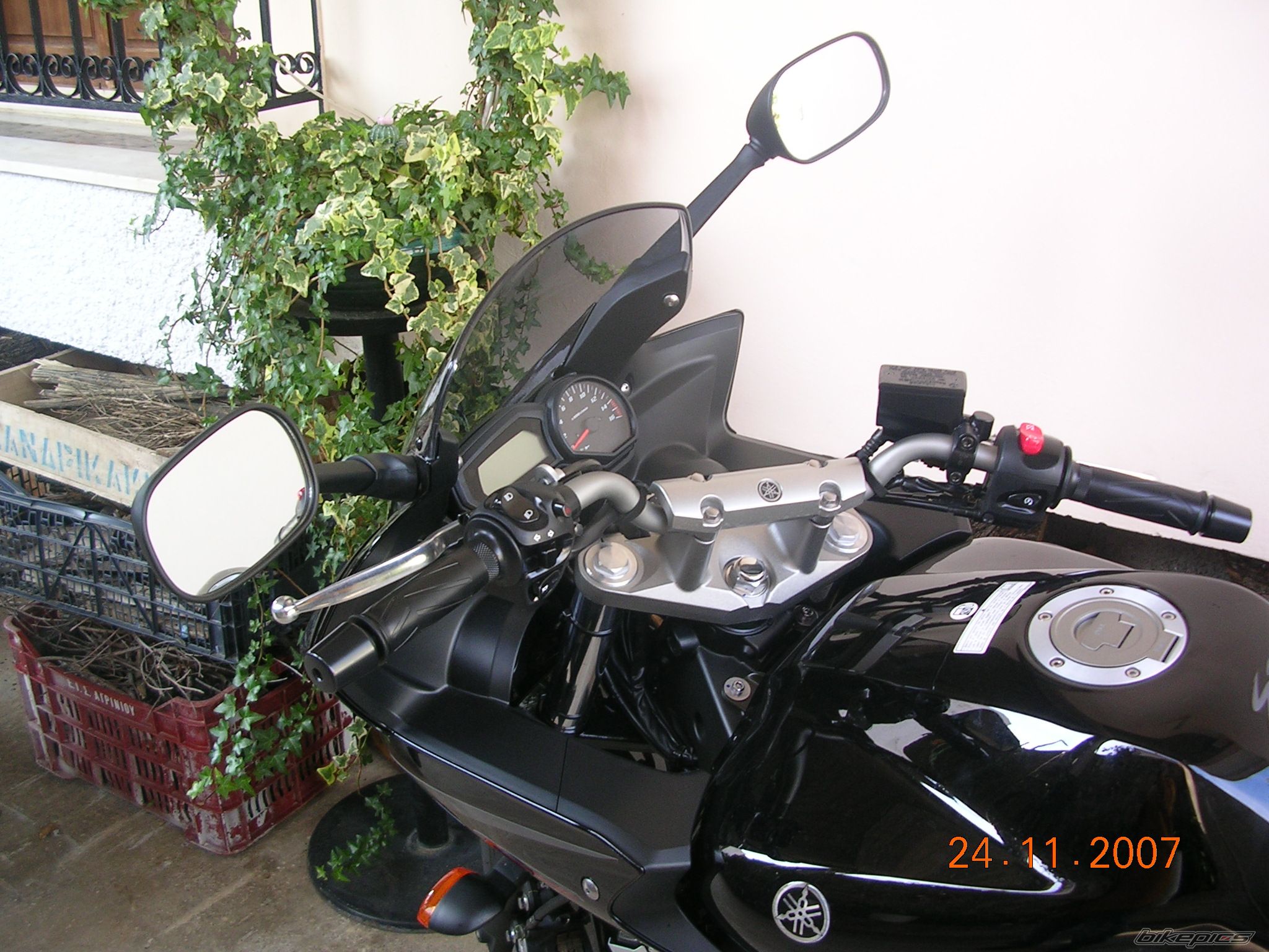 2007 YAMAHA FZ6 FAZER | Picture 1097900 motorcycle photo