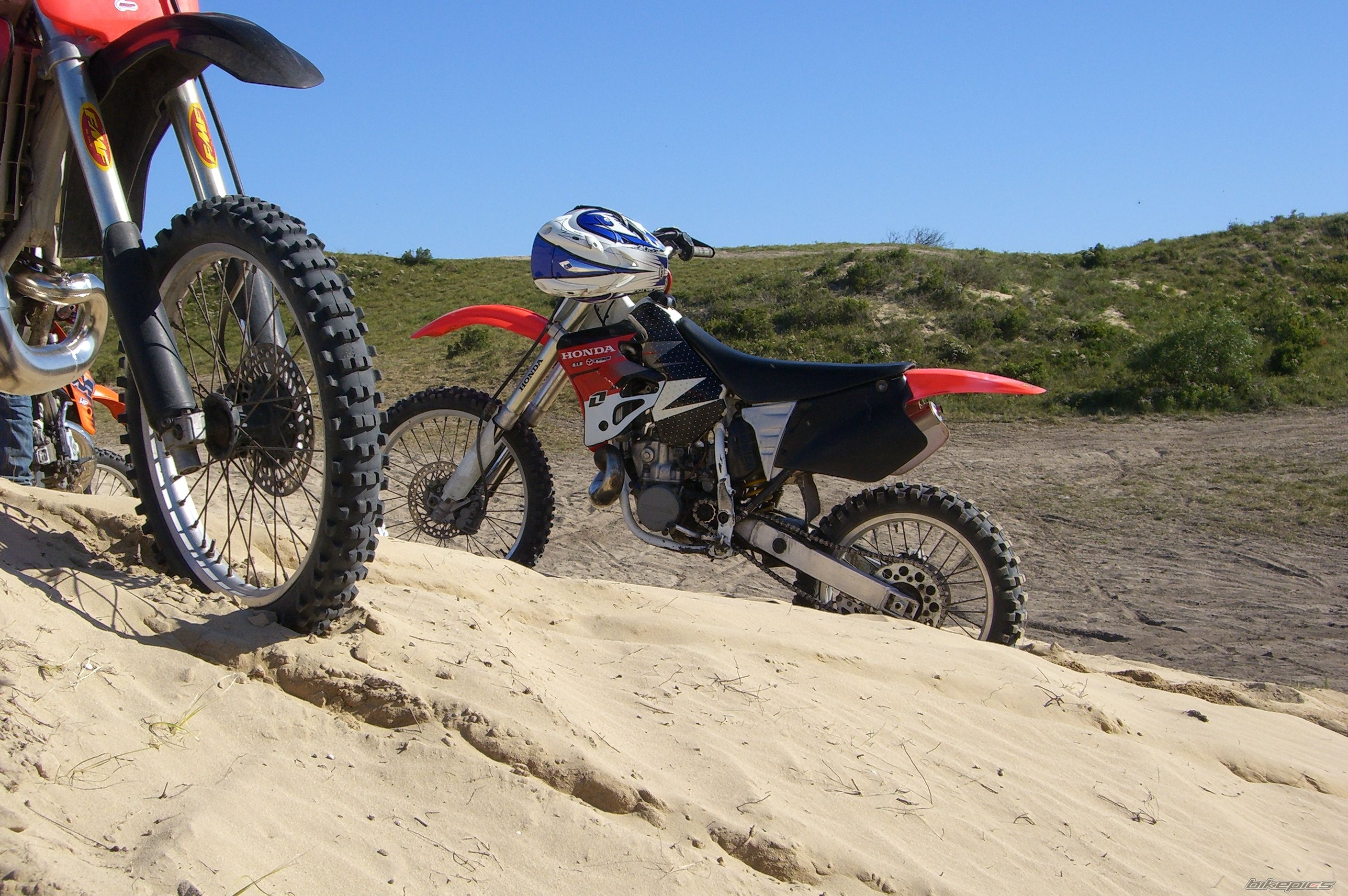 1995 HONDA CR 250 | Picture 1098607 motorcycle photo