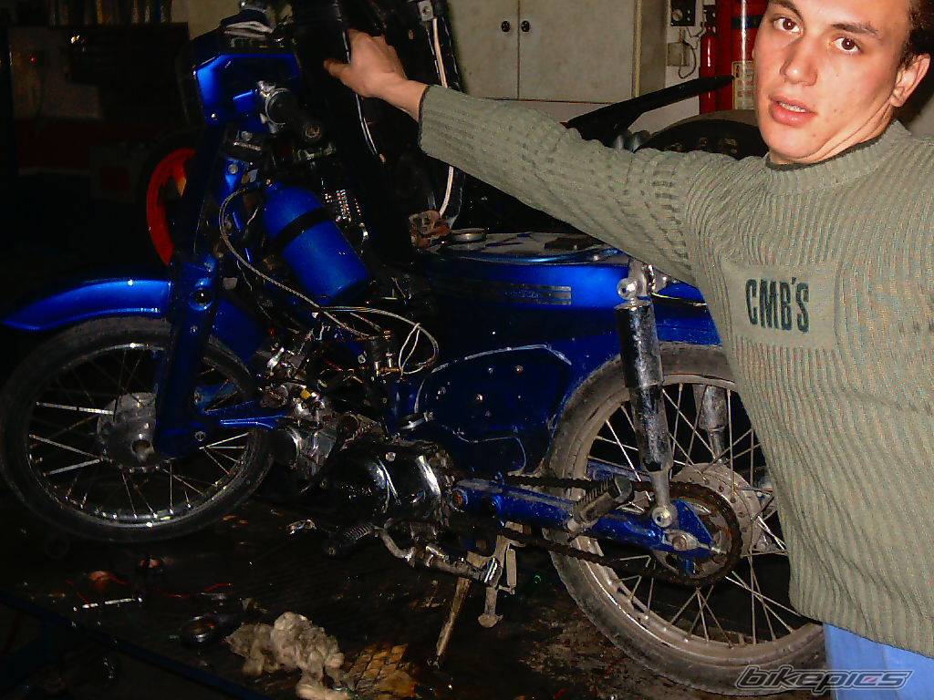 1997 HONDA C 90 | Picture 109927 motorcycle photo