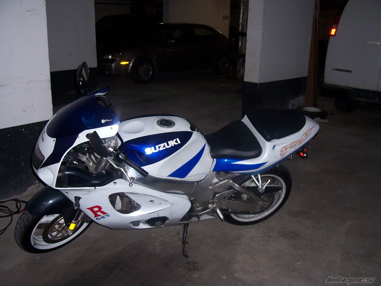 1998 SUZUKI GSX 750 | Picture 1100460 motorcycle photo