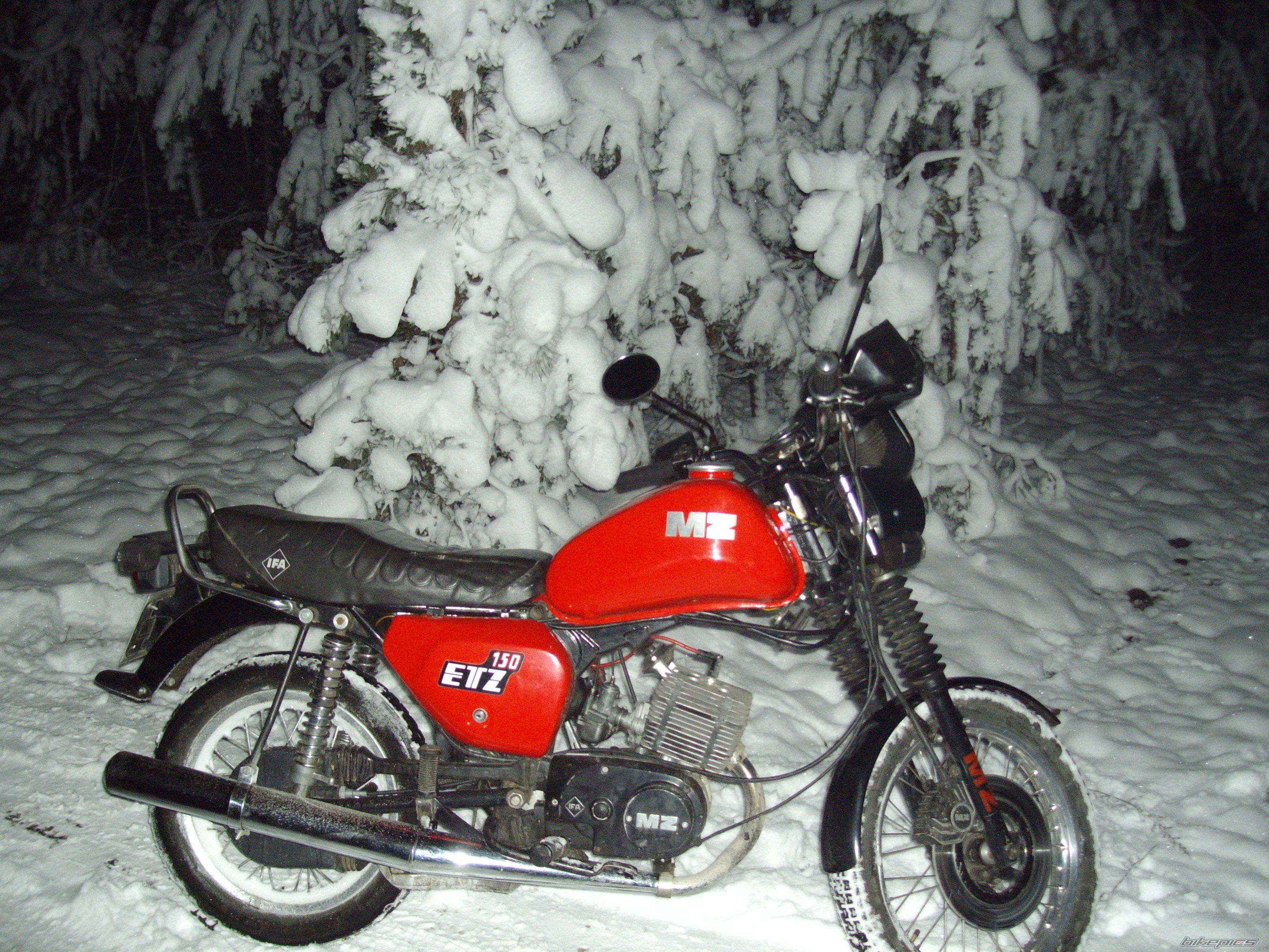 1989 MZ ETZ 150 | Picture 1103472 motorcycle photo