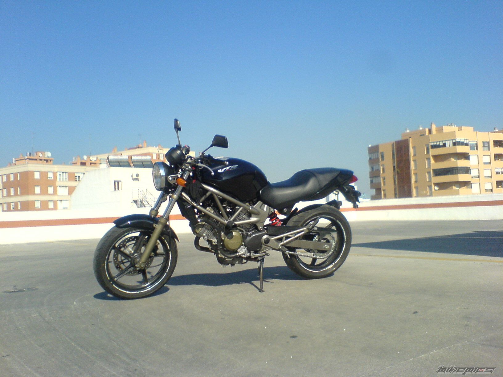 1999 HONDA VTR 250 | Picture 1104282 motorcycle photo