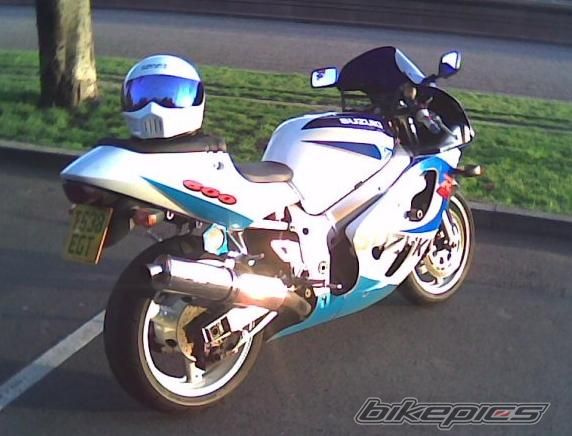 1998 SUZUKI GSX R 600 | Picture 1104304 motorcycle photo