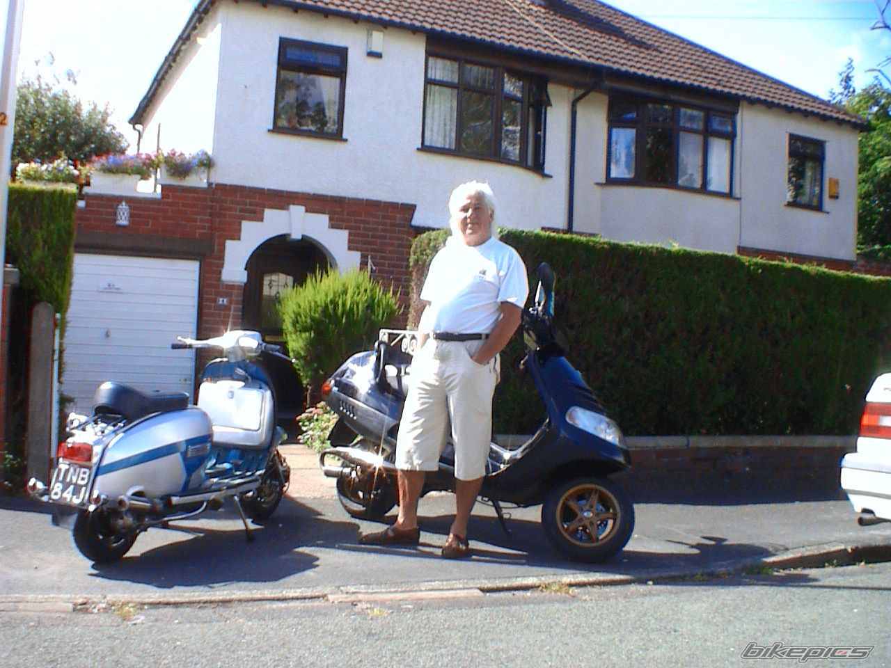 1998 PIAGGIO HEXAGON | Picture 1105731 motorcycle photo