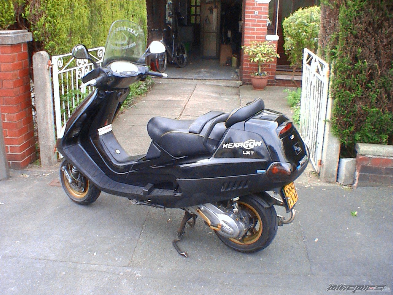 1998 PIAGGIO HEXAGON | Picture 1105733 motorcycle photo