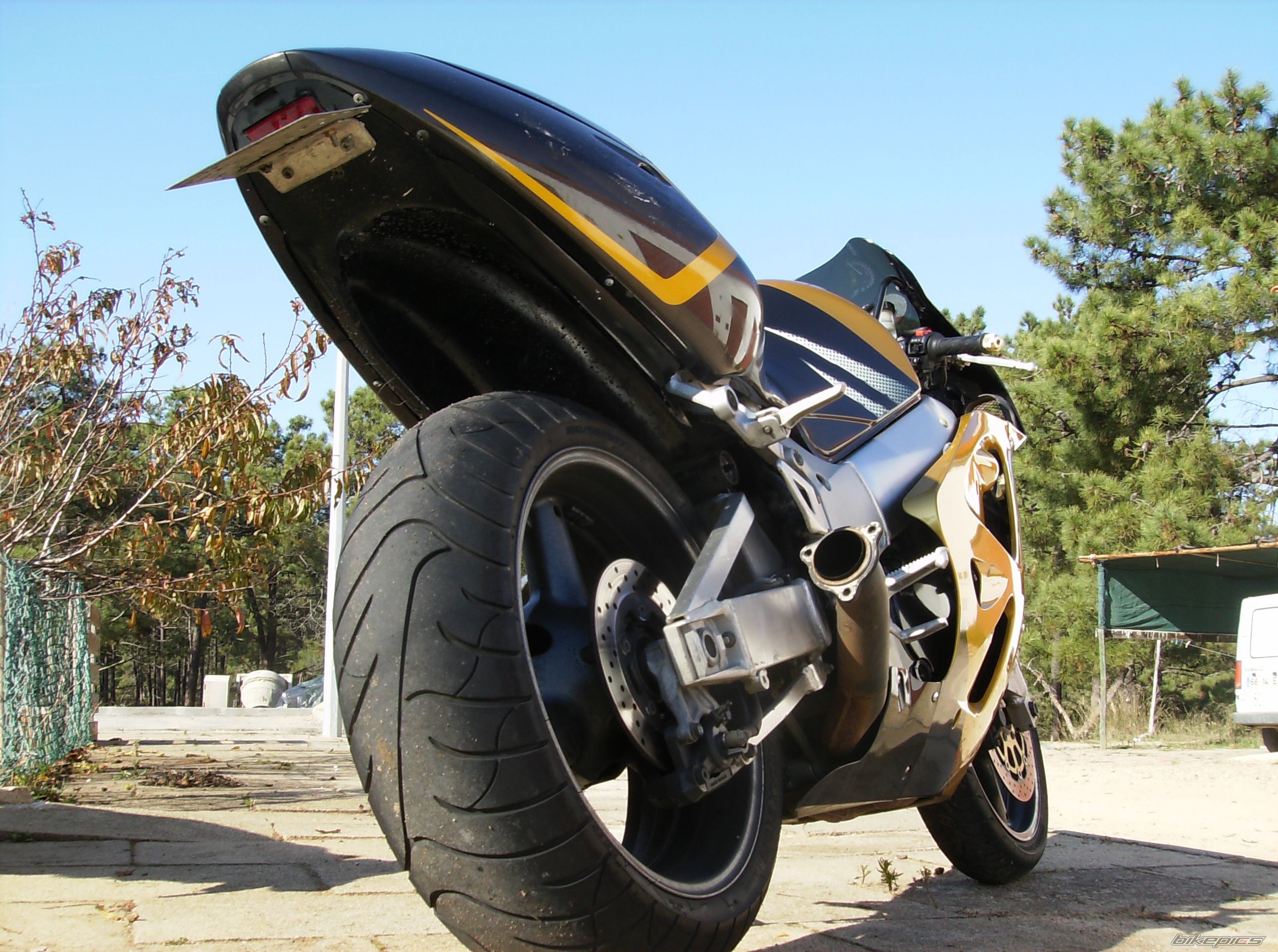 1997 SUZUKI GSX R 750 | Picture 1106128 motorcycle photo
