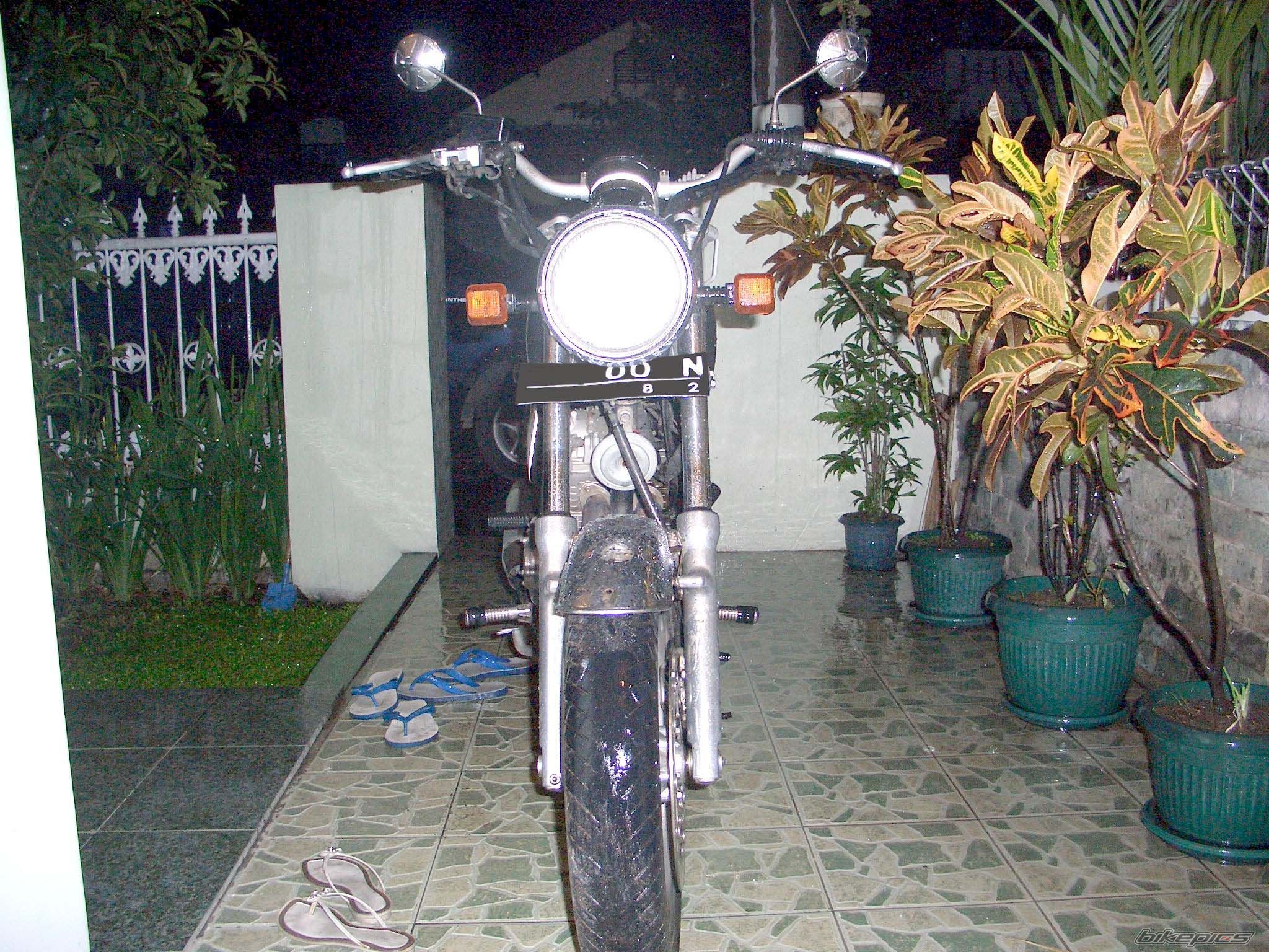 2000 SUZUKI GS 250 | Picture 1106452 motorcycle photo