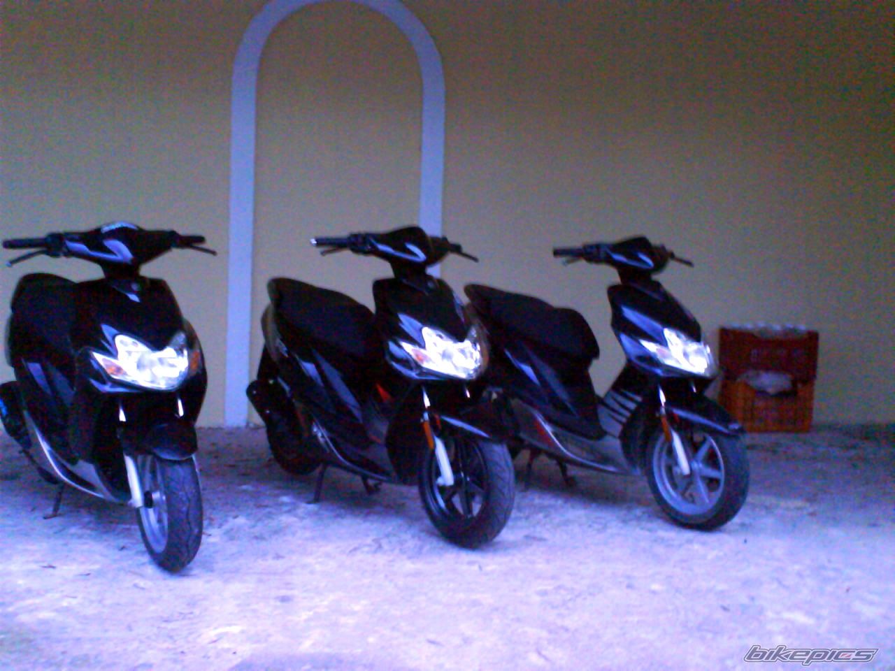 2008 YAMAHA JOG R CS 50 | Picture 1106821 motorcycle photo