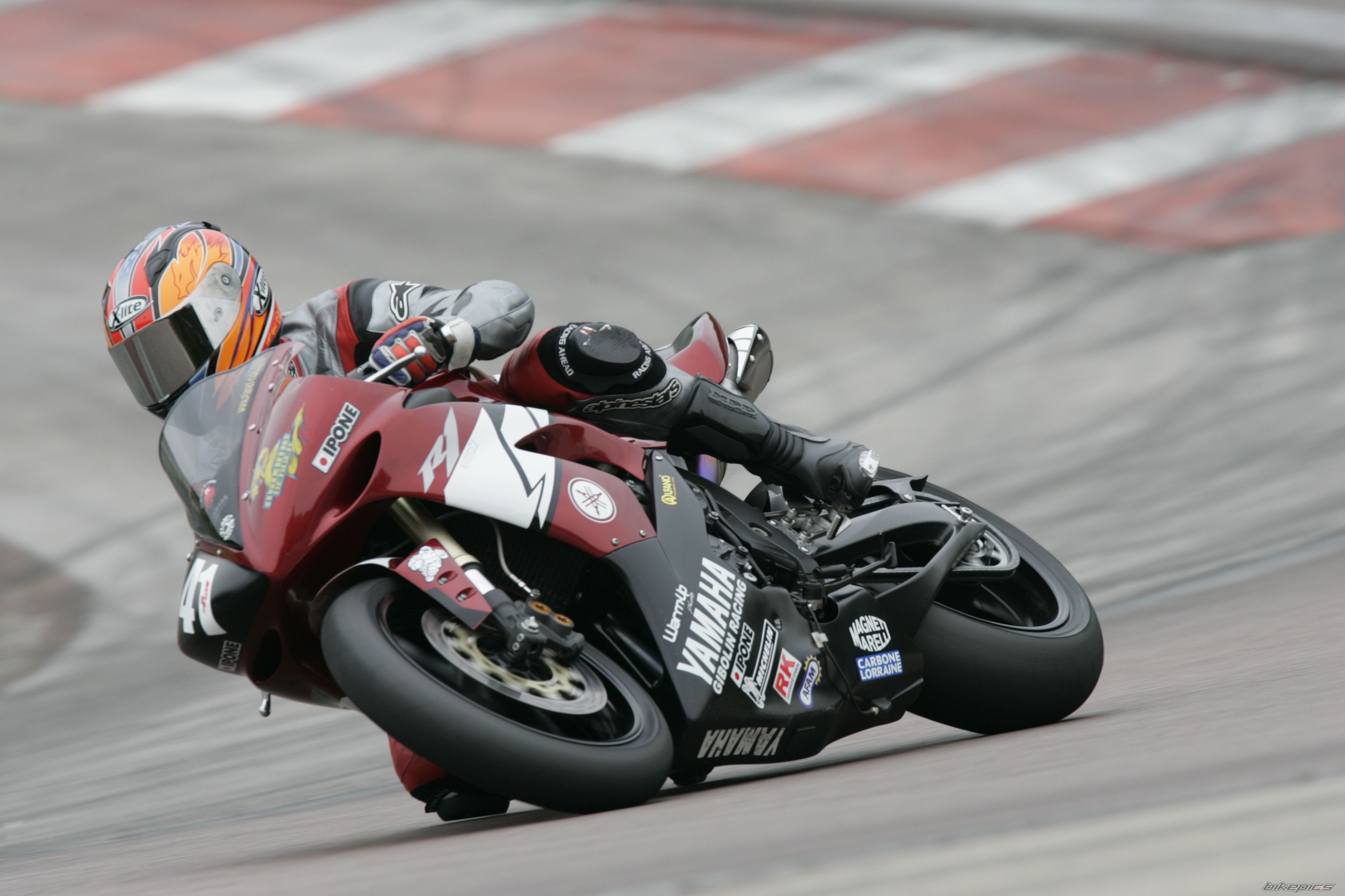 2004 YAMAHA YZF R1 | Picture 1107832 motorcycle photo