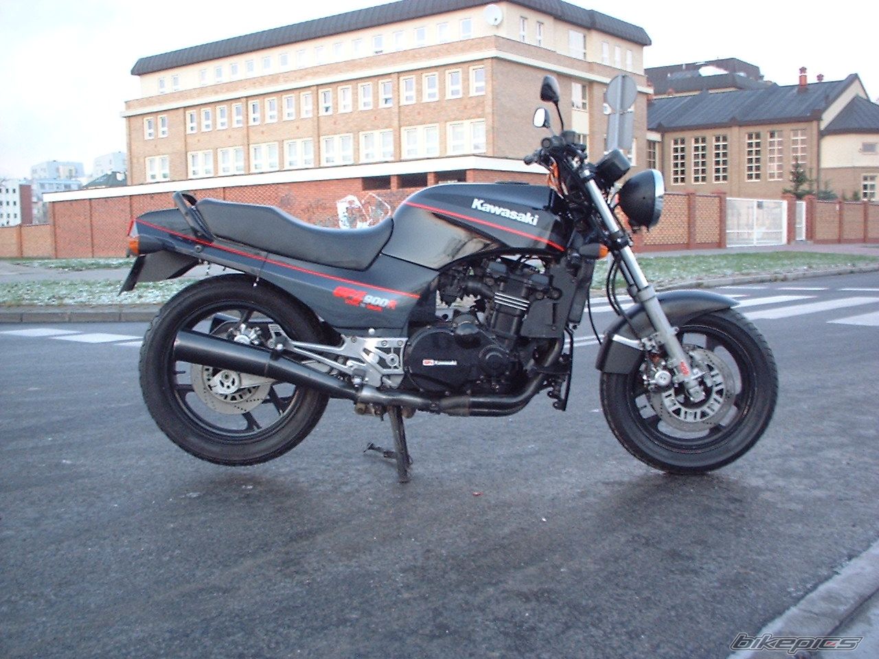 1989 KAWASAKI GPZ 900 | Picture 1108461 motorcycle photo