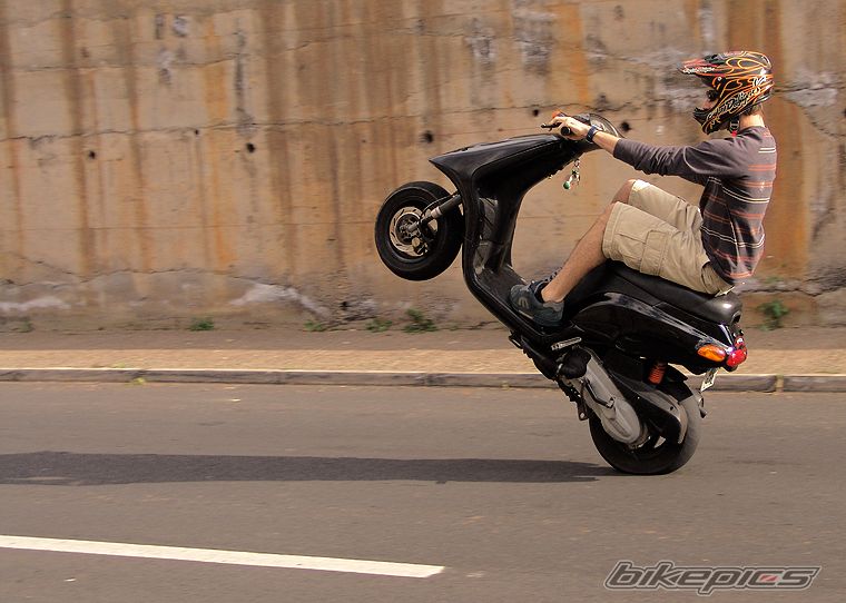 2001 PIAGGIO TYPHOON 125 | Picture 1111098 motorcycle photo