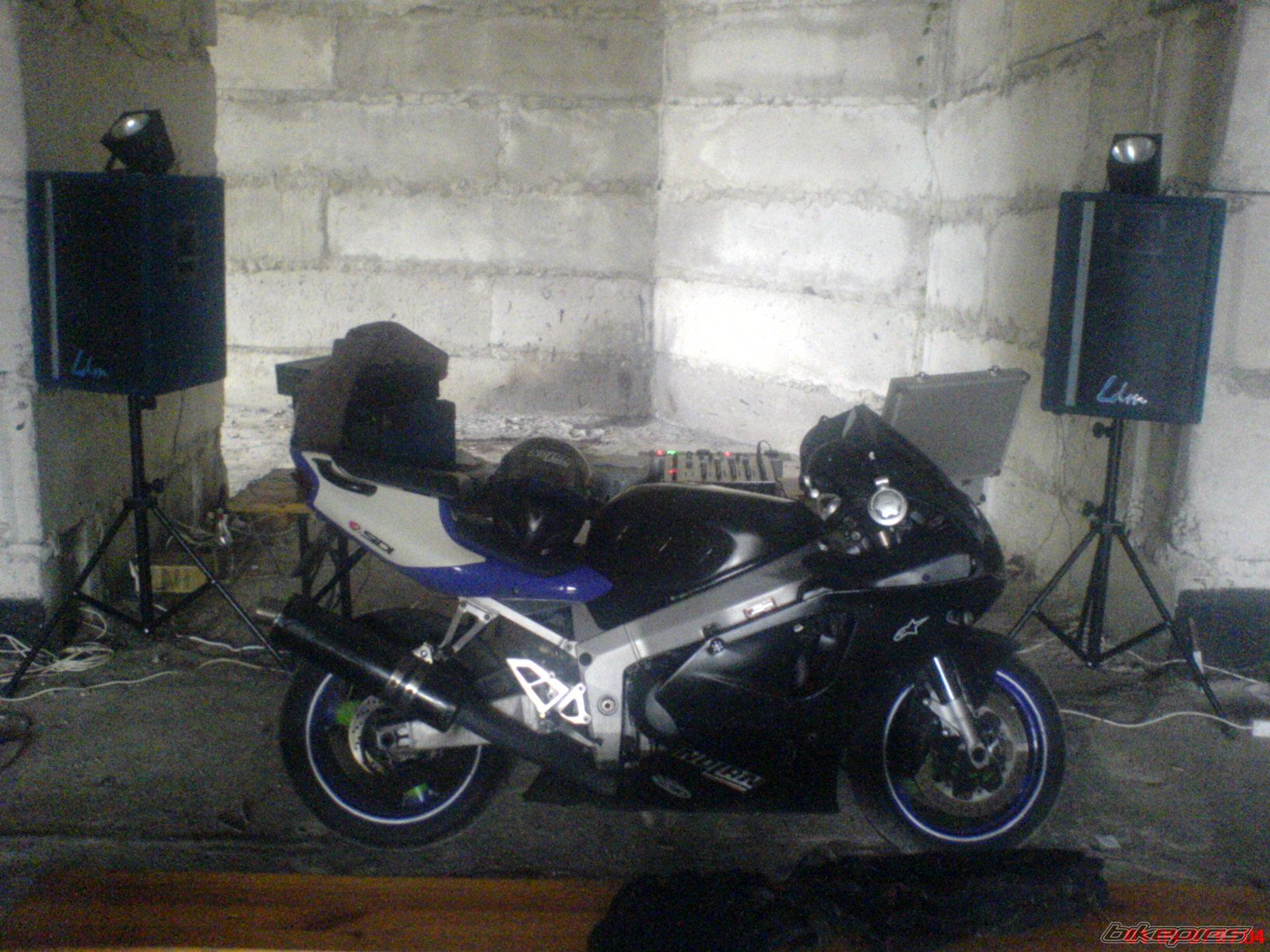 1997 KAWASAKI ZX 7R | Picture 1111183 motorcycle photo