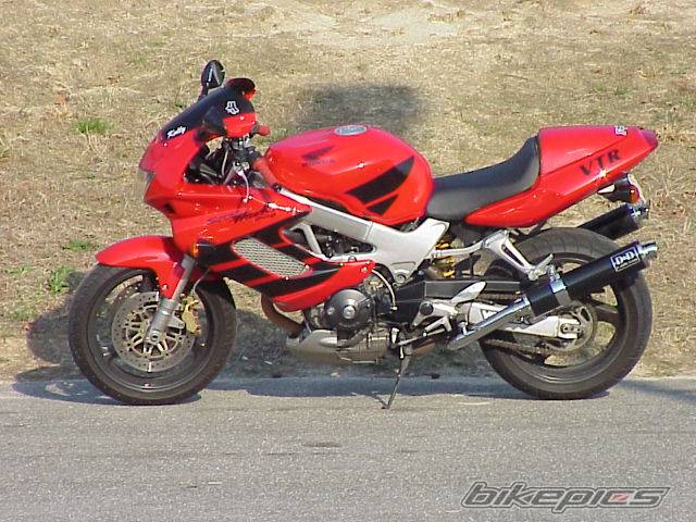 1998 HONDA VTR 1000 | Picture 1112 motorcycle photo