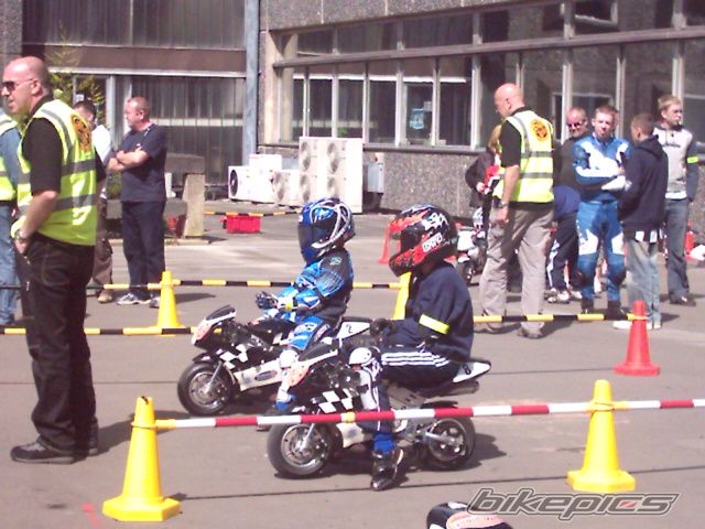 1987 YAMAHA FZR 750 | Picture 1114114 motorcycle photo