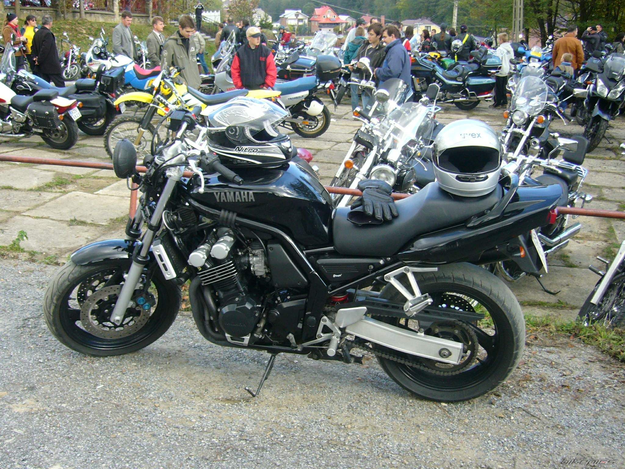 2001 YAMAHA FZS 600 FAZER | Picture 1115524 motorcycle photo