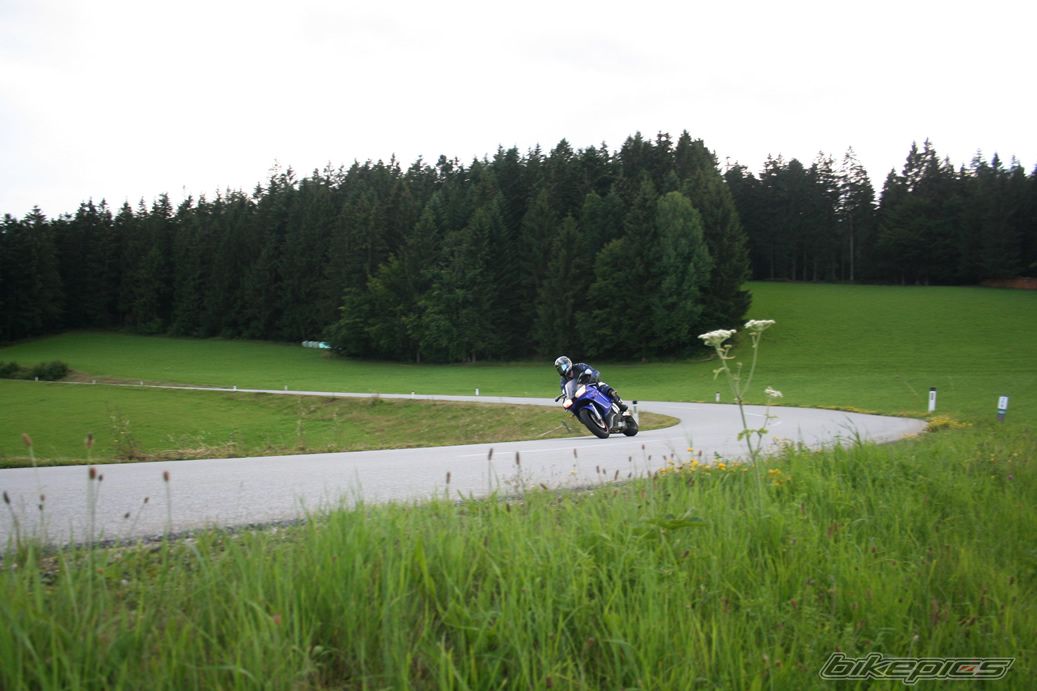 2002 YAMAHA YZF R6 | Picture 1117574 motorcycle photo