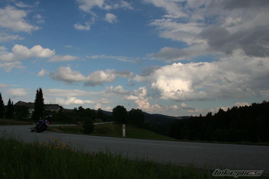2002 YAMAHA YZF R6 | Picture 1117601 motorcycle photo