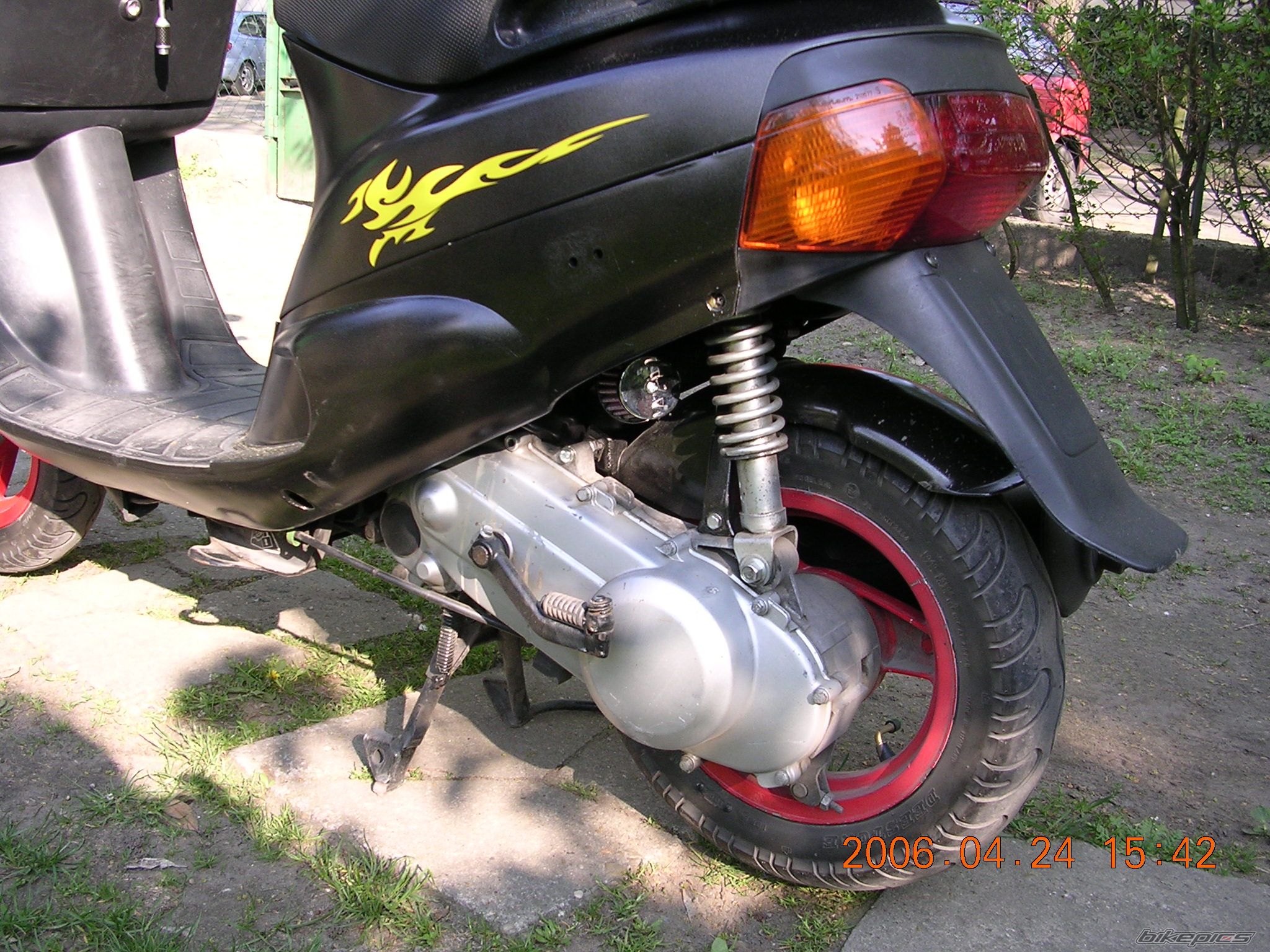 1995 PIAGGIO ZIP | Picture 1117639 motorcycle photo