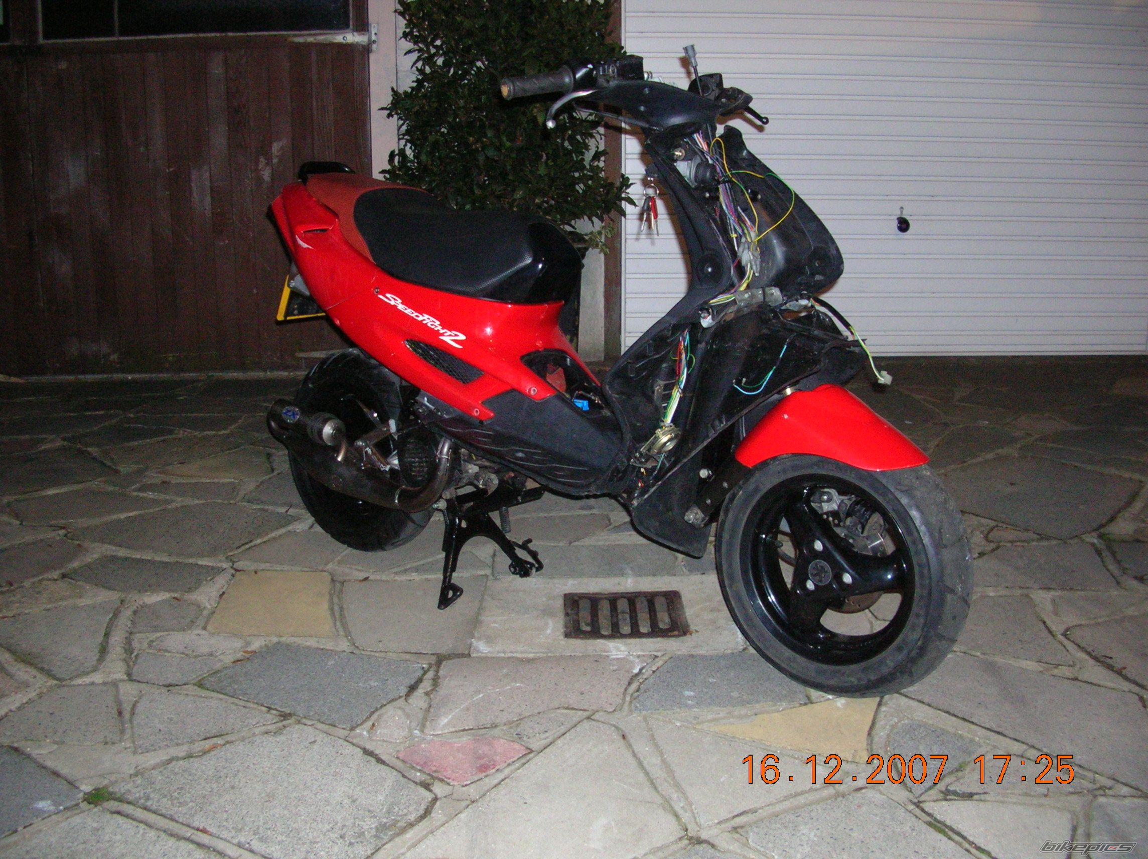2004 PEUGEOT SPEEDFIGHT2 50 | Picture 1119108 motorcycle photo