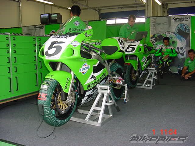 1999 KAWASAKI ZX 7R | Picture 1119689 motorcycle photo