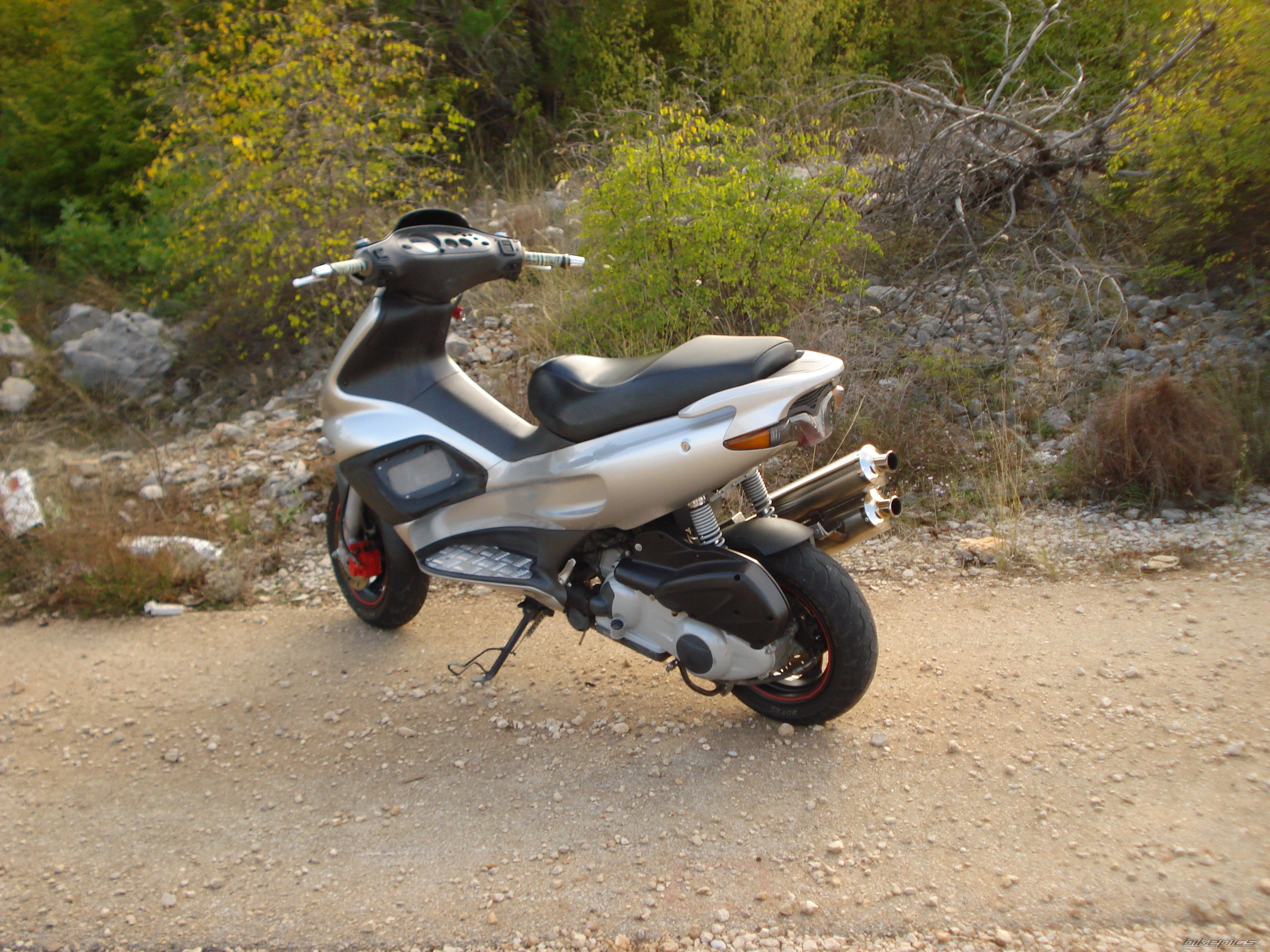 2002 GILERA RUNNER 200 VXR | Picture 1122410 motorcycle photo