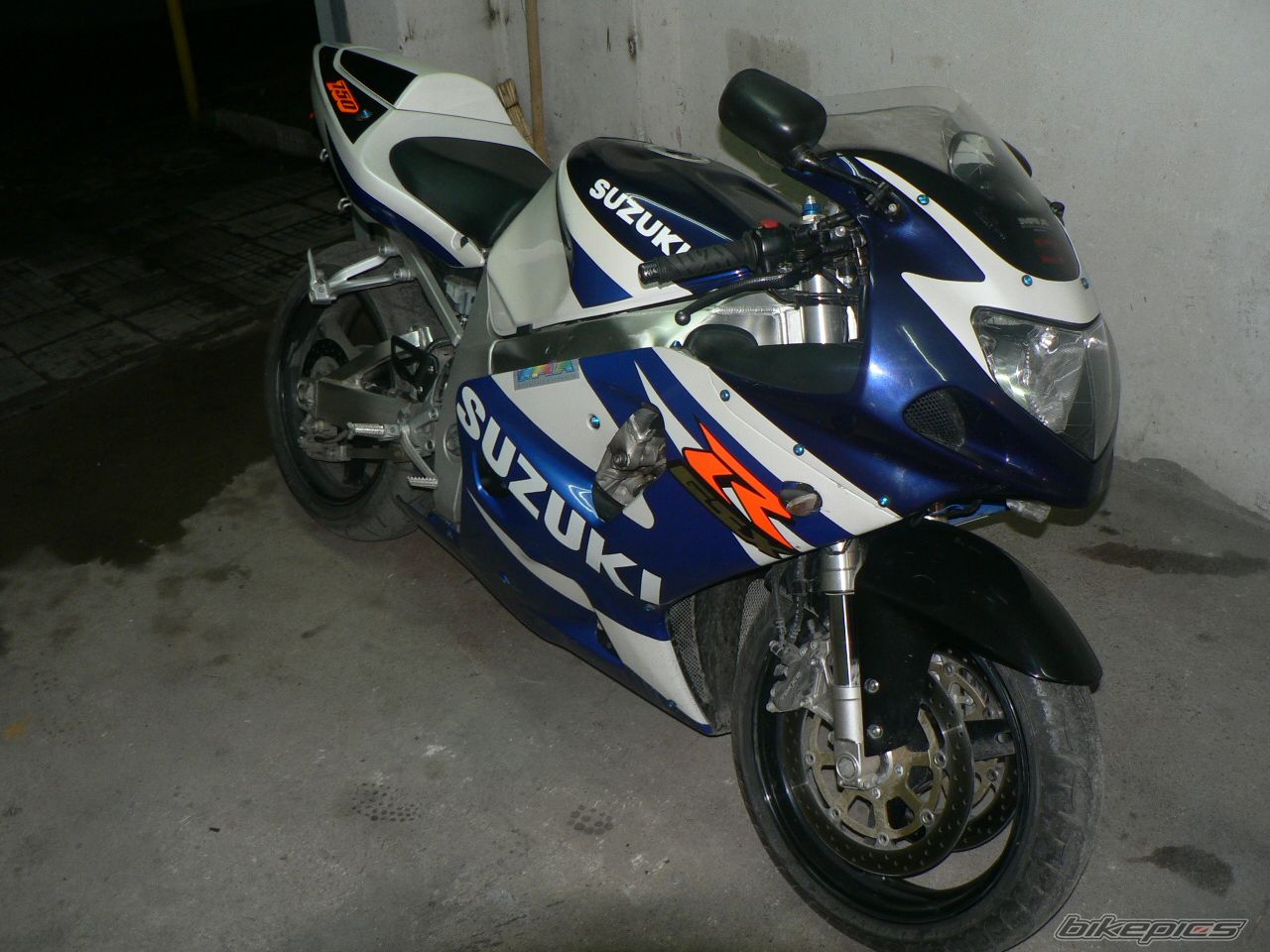 2002 SUZUKI GSX R 750 | Picture 1122890 motorcycle photo