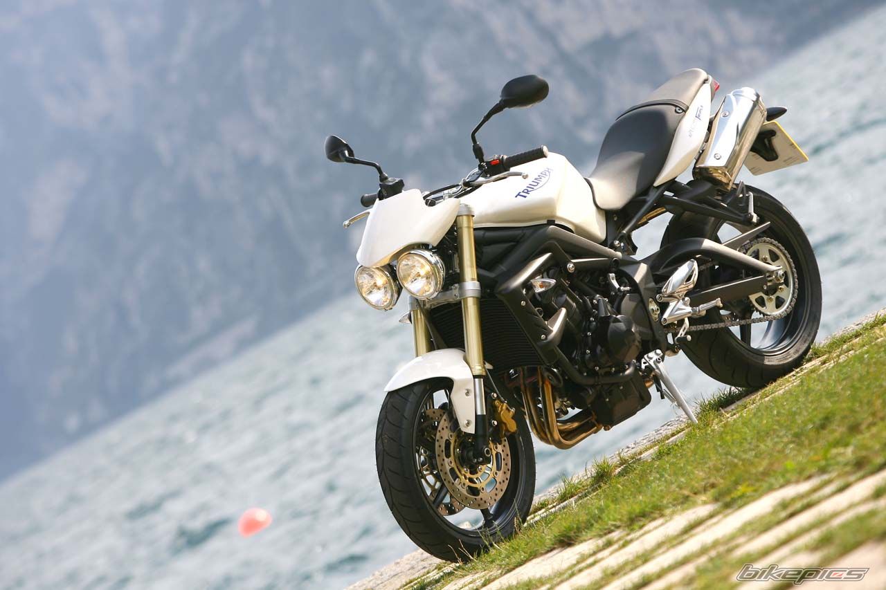 2007 TRIUMPH SPEED FOUR | Picture 1123167 motorcycle photo
