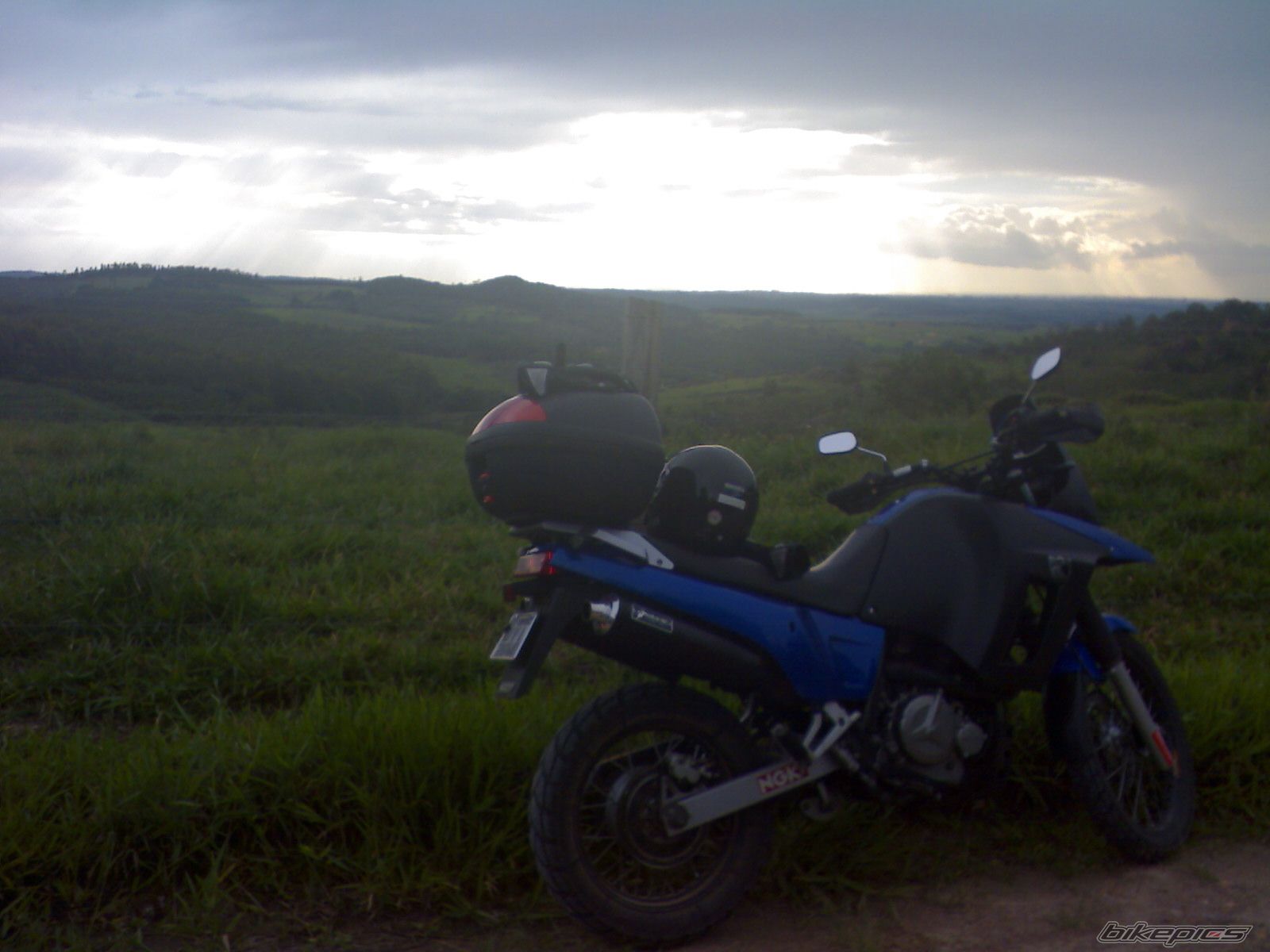 1995 SUZUKI DR 800 | Picture 1126522 motorcycle photo