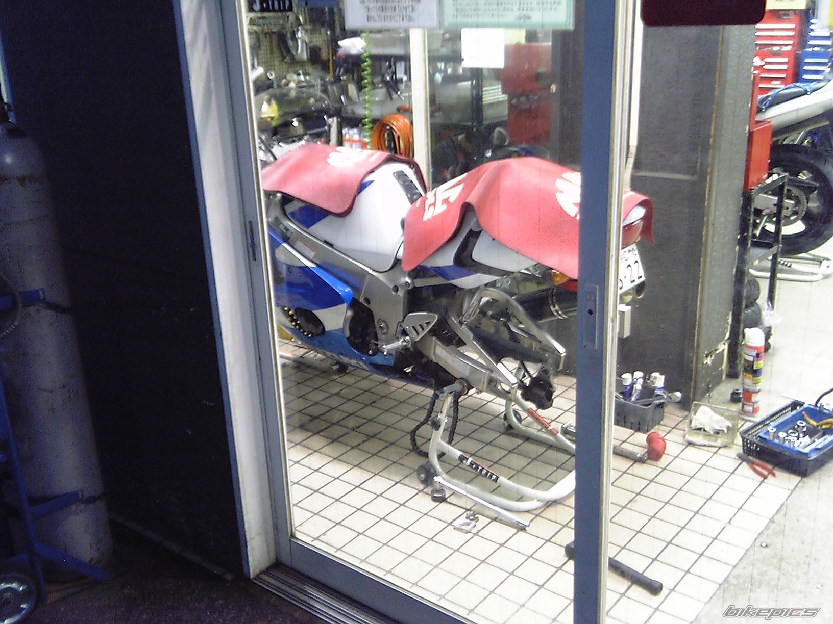 1999 SUZUKI GSX R 750 | Picture 1127092 motorcycle photo