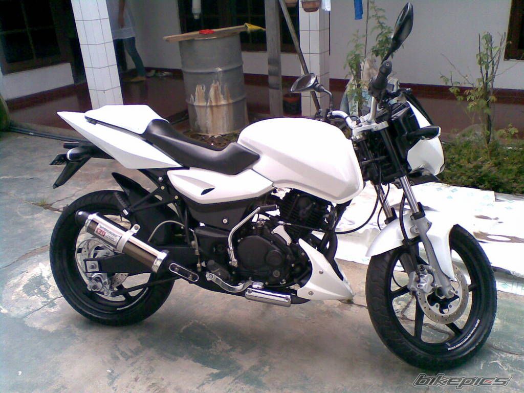 2007 BAJAJ PULSAR 180 | Picture 1136205 motorcycle photo