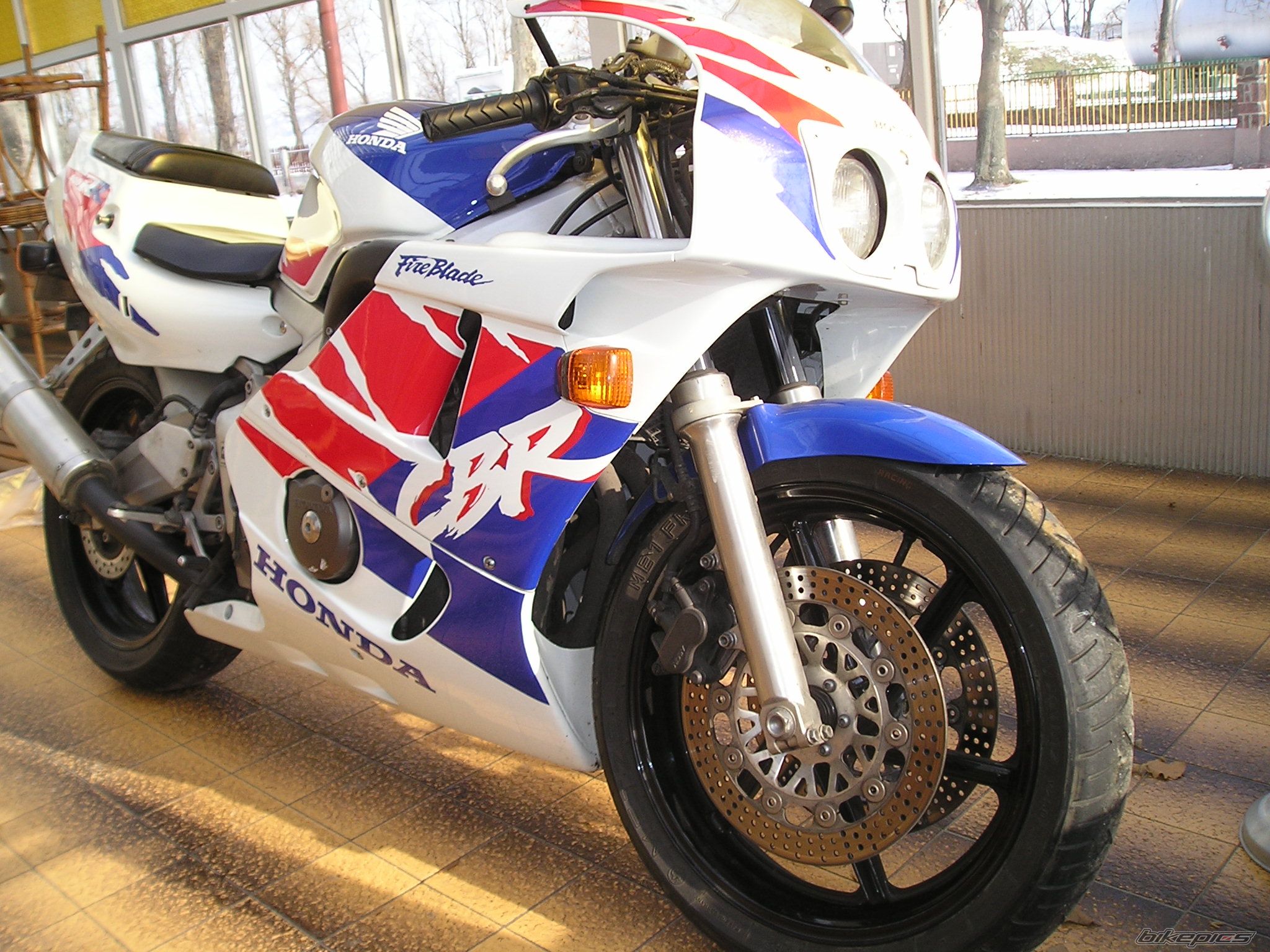 1994 HONDA CBR 400 | Picture 1136413 motorcycle photo