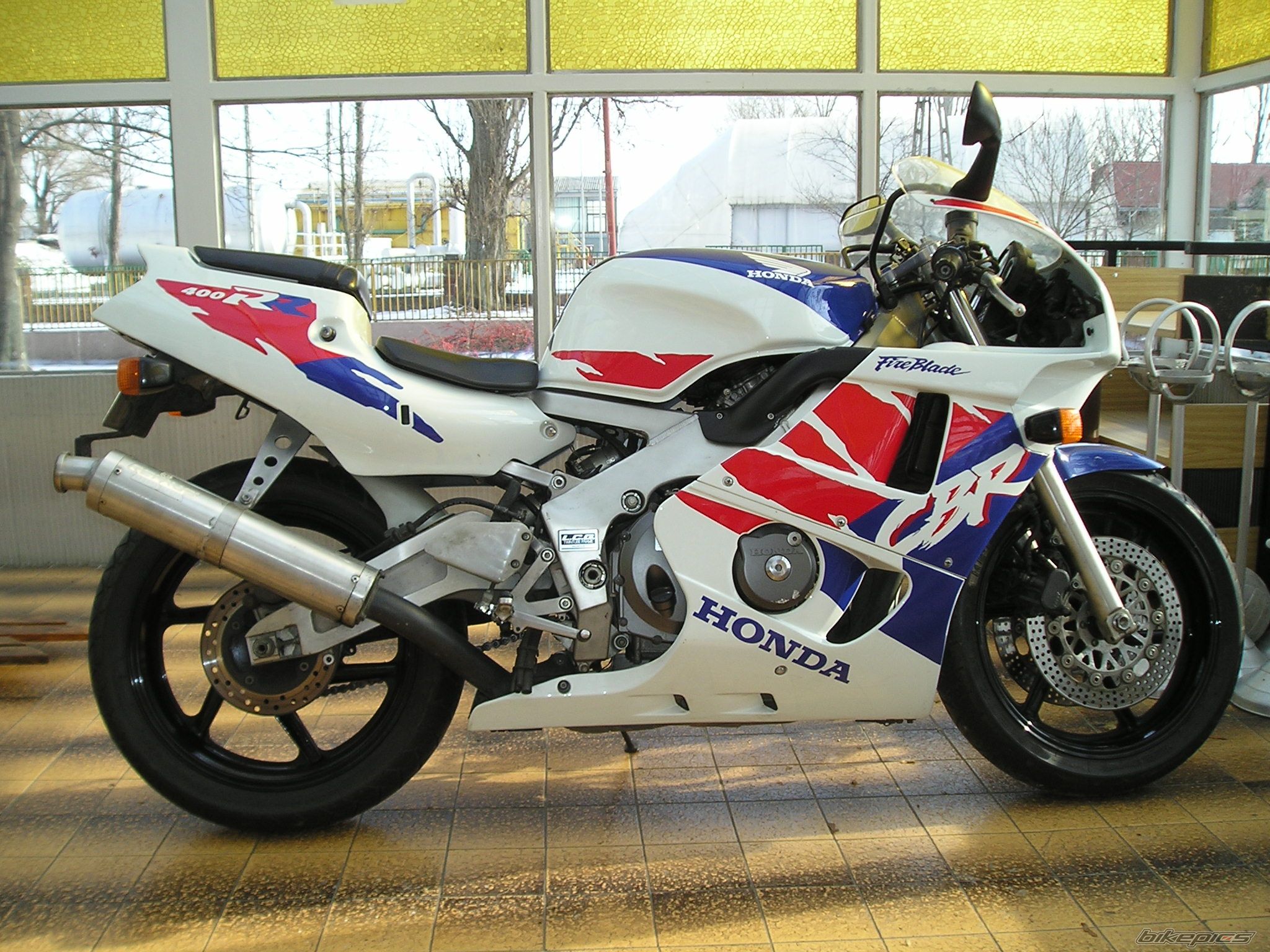 1994 HONDA CBR 400 | Picture 1136419 motorcycle photo