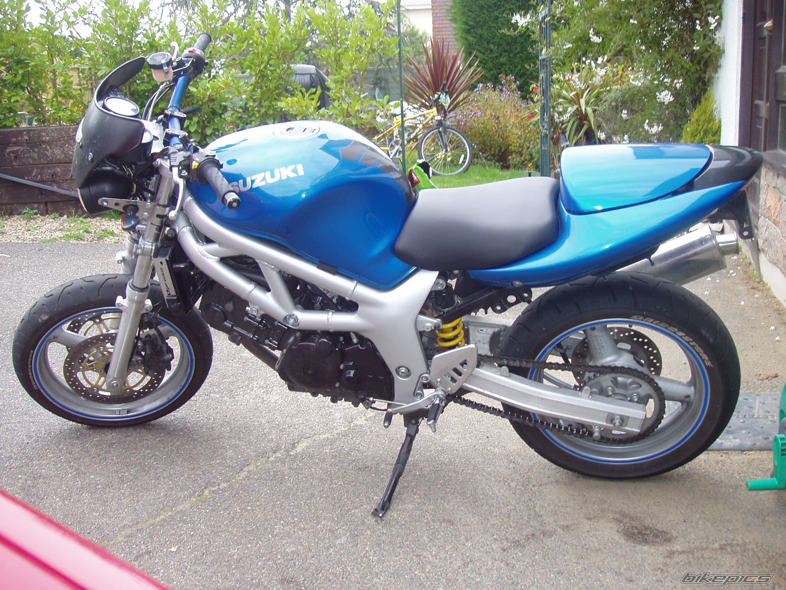 1999 SUZUKI SV 650S | Picture 1137000 motorcycle photo