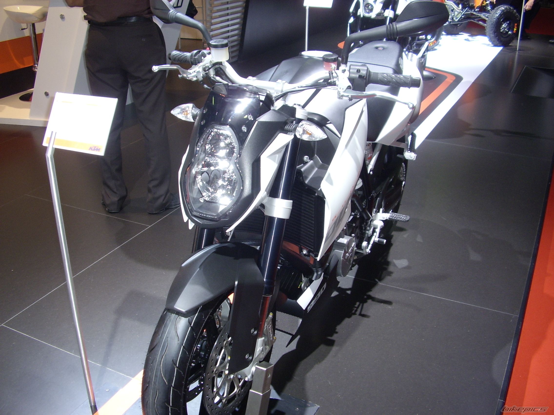 2008 KAWASAKI 1100 ZXI | Picture 1140757 motorcycle photo