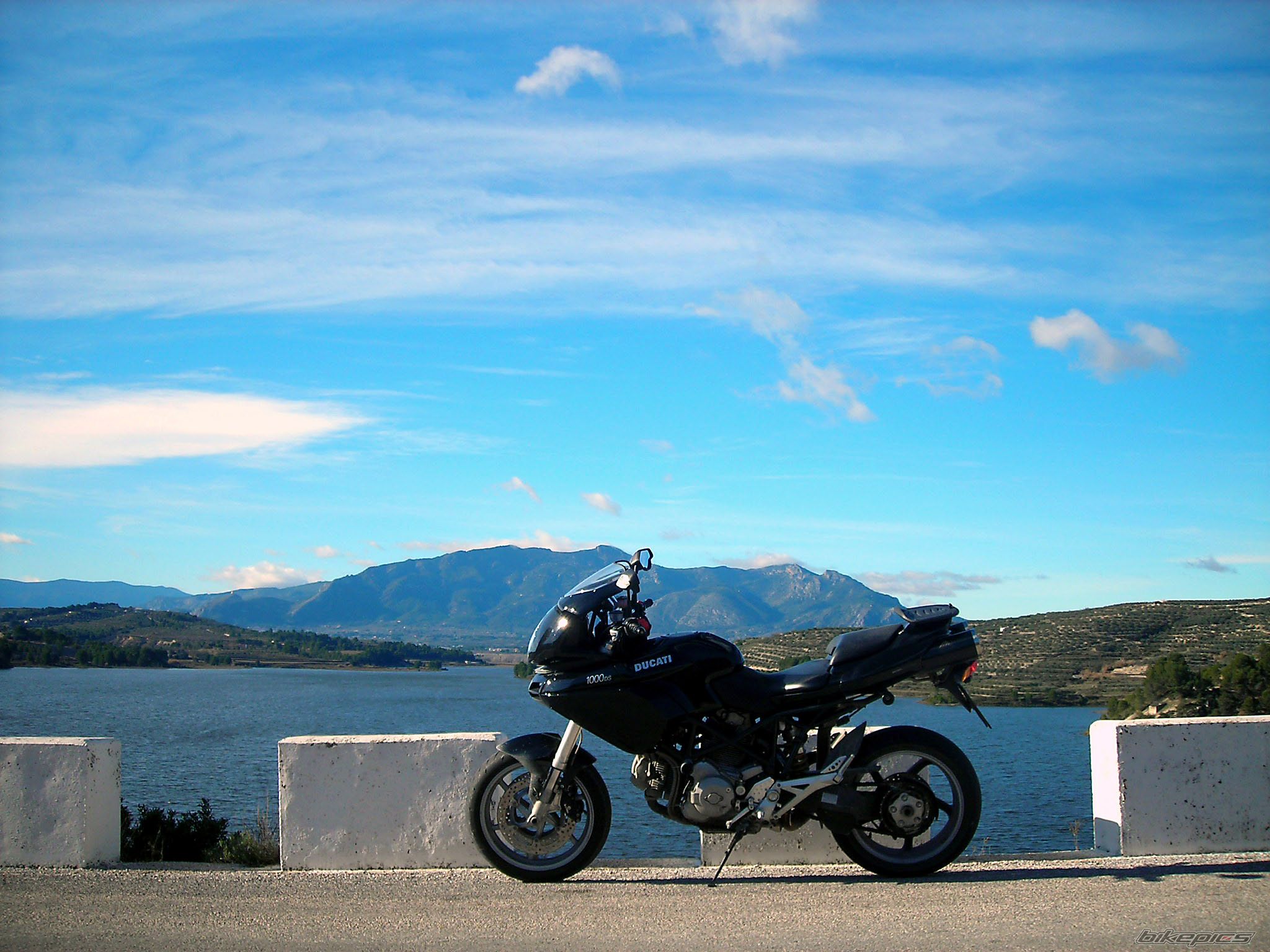 2004 DUCATI DS 1000 MULTISTRADA | Picture 1140837 motorcycle photo